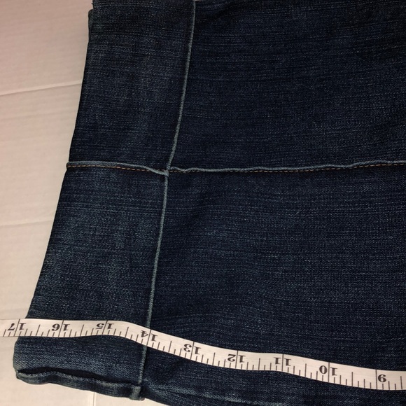 Lane Bryant Venezia Pedal pusher length - Picture 3 of 7